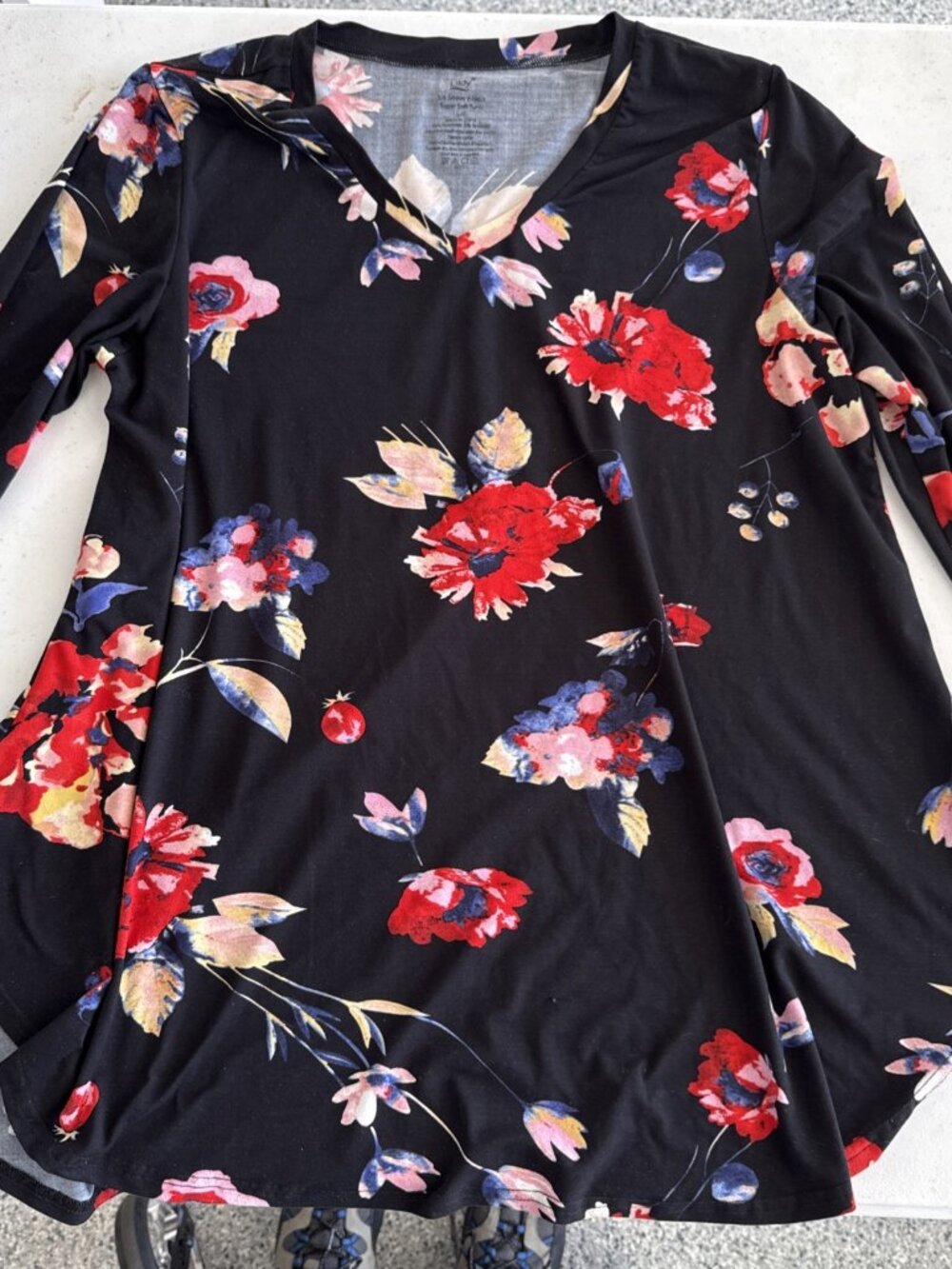 Lildy 3/4 Sleeve V Neck Super Soft Tunic Black Floral Print LXL